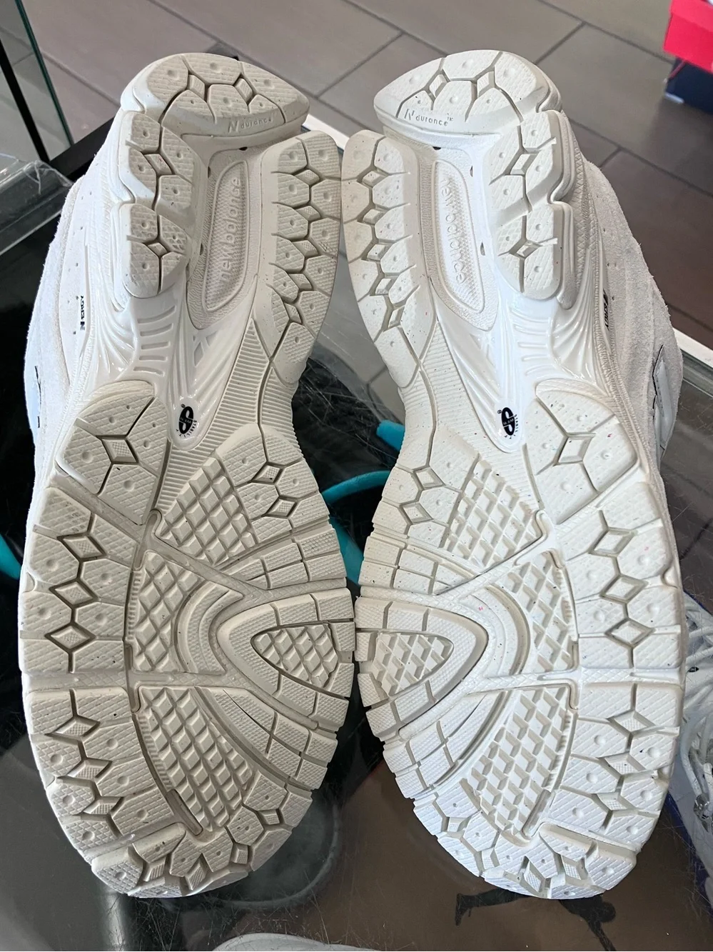 New Balance 2002R White Grey Size 8.5